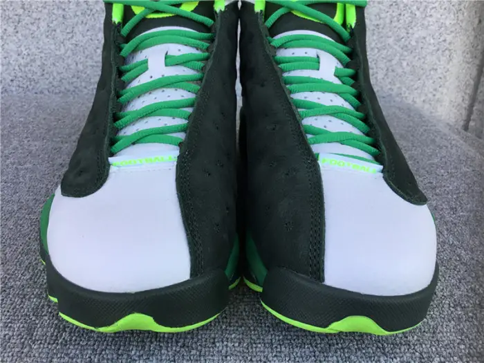 Air Jordan 13 Retro 'Oregon Ducks' PE 