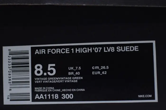 NIKE AIR FORCE 1 HIGH '07 LV8 VINTAGE GREEN SNEAKERS 