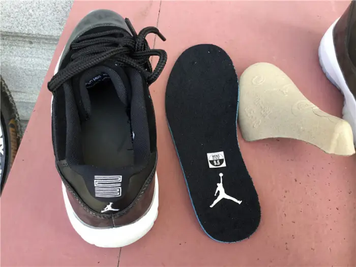 AIR JORDAN 11 RETRO LOW BG  "BARON" 