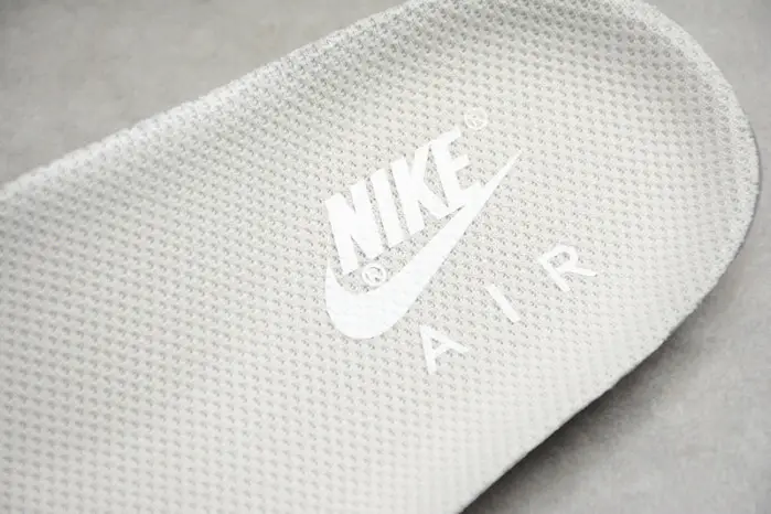 Nike Air More Uptempo “Light Bone” white 