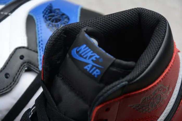 AIR JORDAN 1 RETRO HIGH OG "TOP 3" 