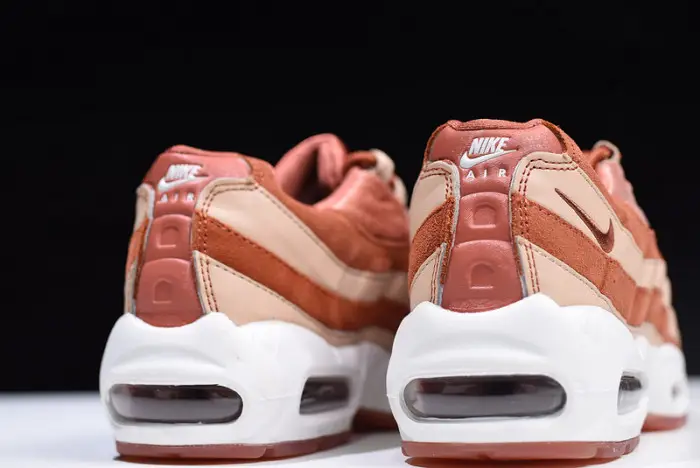 Nike Wmns Air Max 95 Lx EAF43