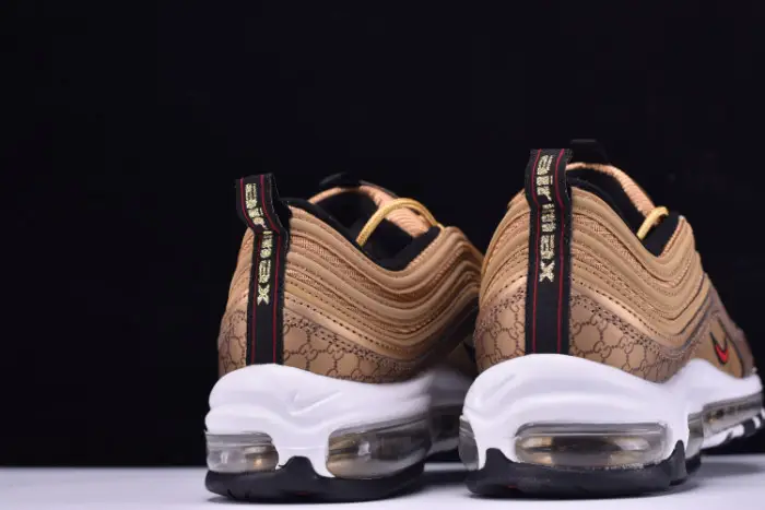 NIKE AIR MAX 97 OG QS "2017 RELEASE" metallic gold 