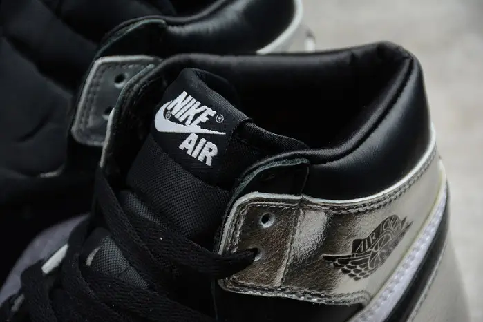 Air Jordan 1 Silver Toe 