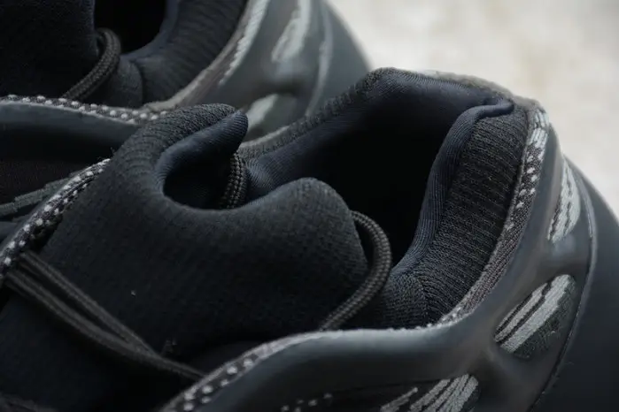 adidas Yeezy 700 V3 glow in dark 