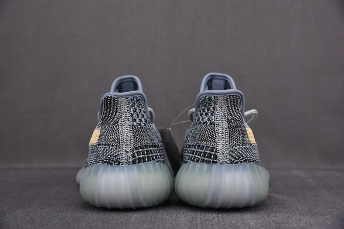 adidas Yeezy Boost 350 V2 "Ash Blue" 
