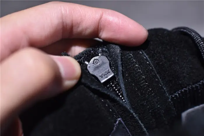 Adidas Yeezy Boost 750 Triple Black Cblack 