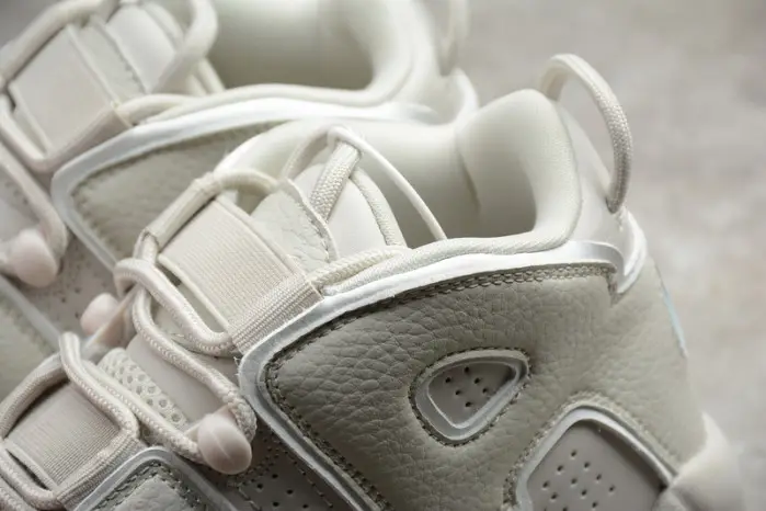 Nike Air More Uptempo “Light Bone” white 