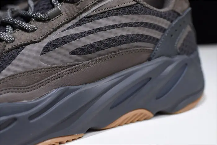 adidas Yeezy Boost 700 v2 “Geode”  EDFA688