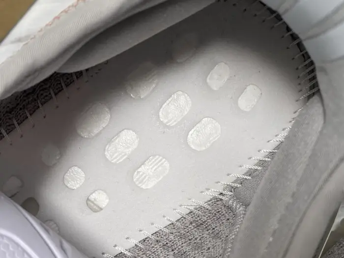 adidas Yeezy Boost 350 V2 Tailgate 