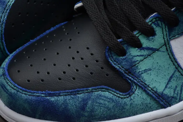 Air Jordan 1 Tie-Dye white black aurora green 