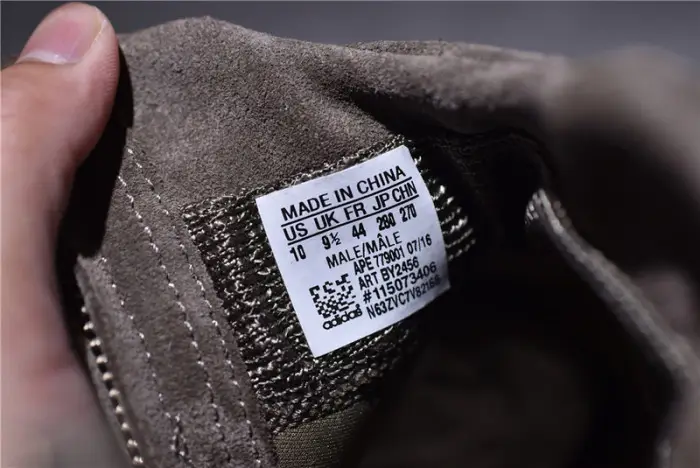 adidas Yeezy 750 Boost Light Brown EFECF675
