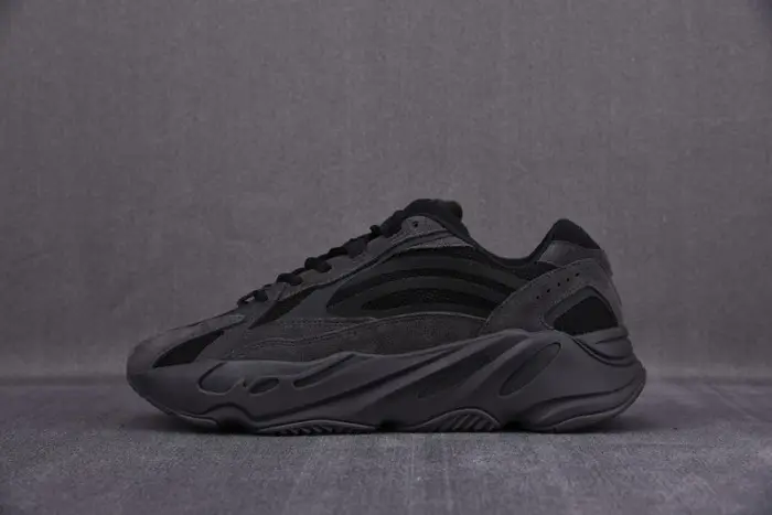 adidas Yeezy Boost 700 V2 Vanta FDCEC98