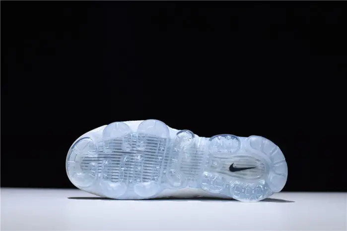 Nike Mens Air VaporMax Flyknit 2.0 Triple White 