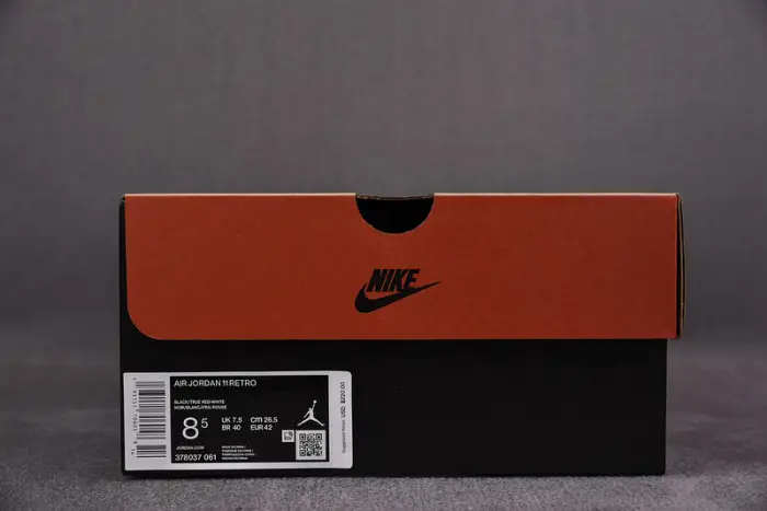 Air Jordan 11 Bred 2019 