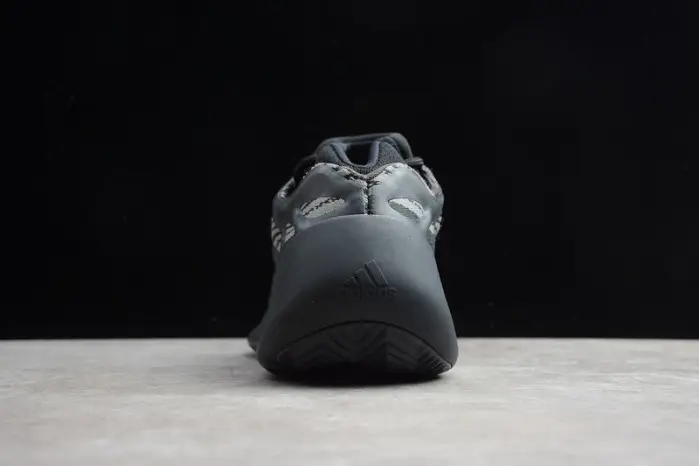 adidas Yeezy 700 V3 glow in dark DEAFF1390