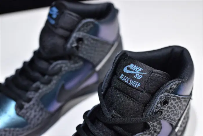 Nike SB Dunk High Black Sheep Hornet 