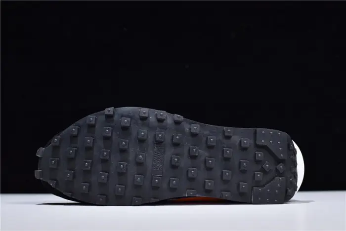 SACAI × NIKE LDV Waffle Daybreak Black 