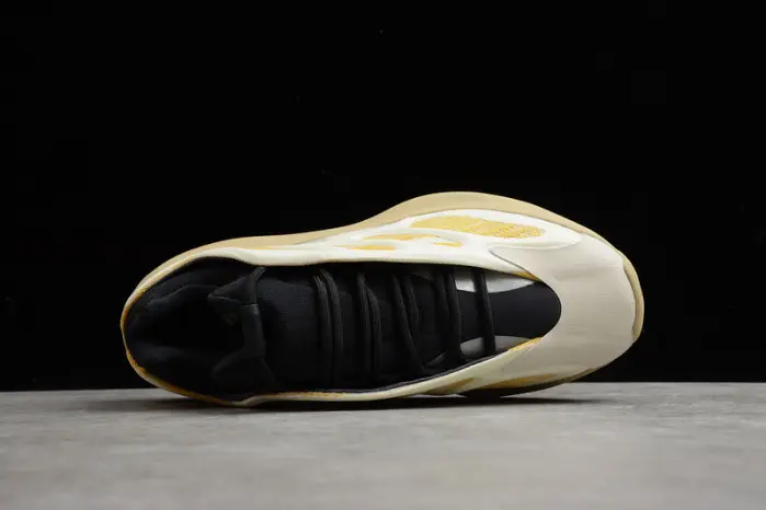adidas Yeezy 700 V3 “Srphym ” 