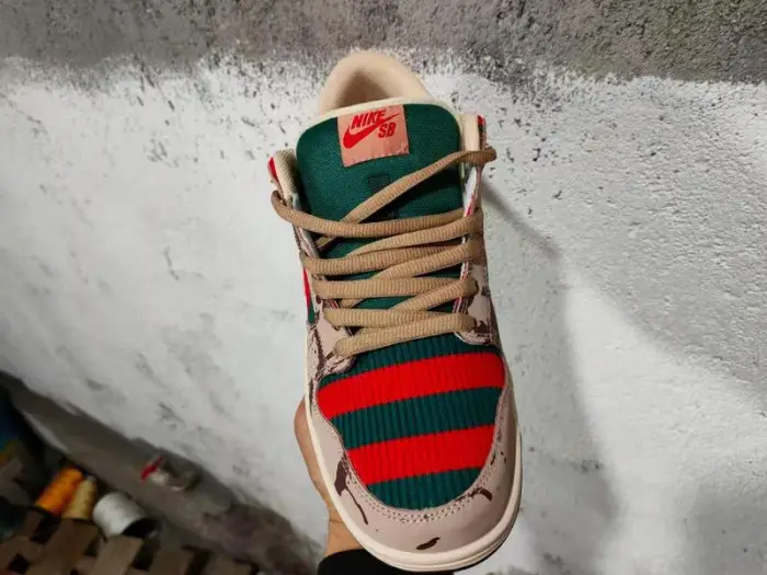 Nike SB Dunk Low Freddy Krueger-313170-202  EBDB2357