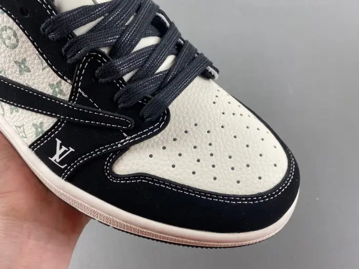 Travis Scott x Air Jordan LV-LX1988-200 