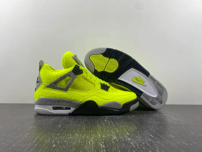 AIR JORDAN 4 -000000-888 