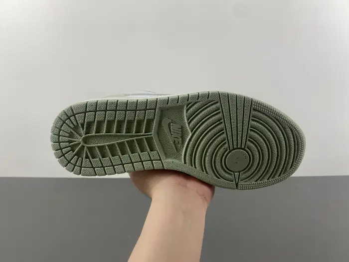 Air Jordan 1 Low “Light Green”-FN5214-131 