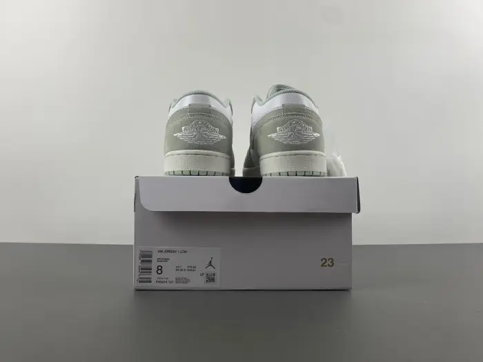 Air Jordan 1 Low “Light Green”-FN5214-131 
