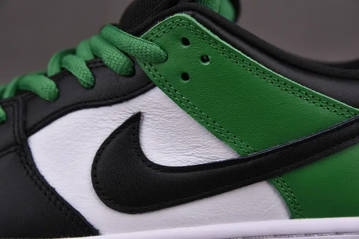 Nike SB Dunk Low “Classic Green” 