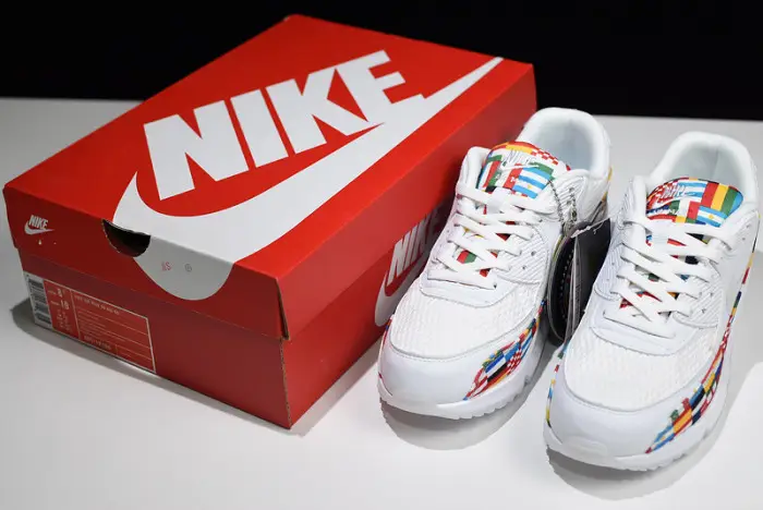 NIKE AIR MAX 90 NIC QS "INTERNATIONAL FLAG PACK" 