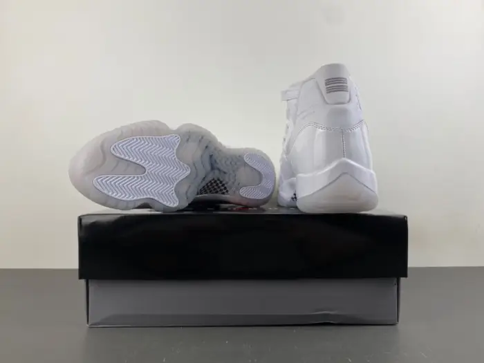 COMME des GARÇONS x Air Jordan 11 Pack Expected Fall-IV7639-100 