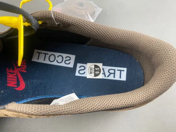 Travis Scott x Air Jordan 1 Low -CQ4277-001 