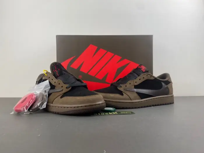 Travis Scott x Air Jordan 1 Low -CQ4277-001 