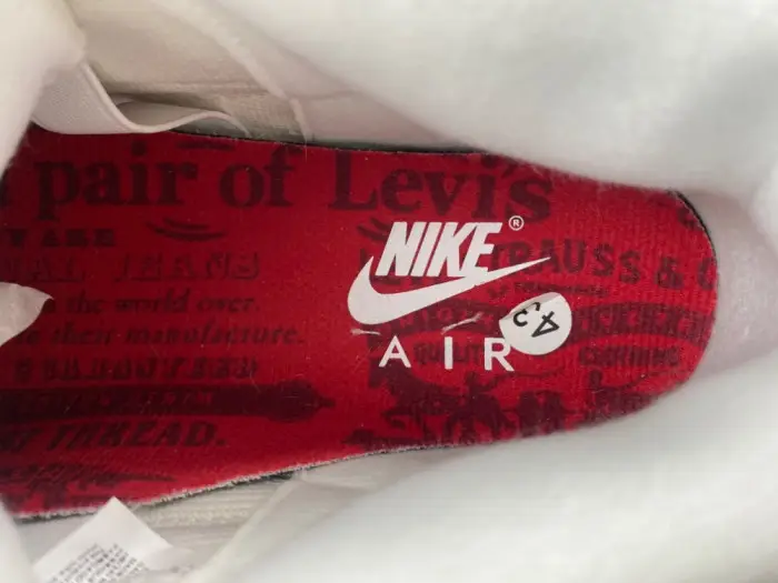 Air Jordan 3 x Levi's® Ecru Denim -IR0910-400 