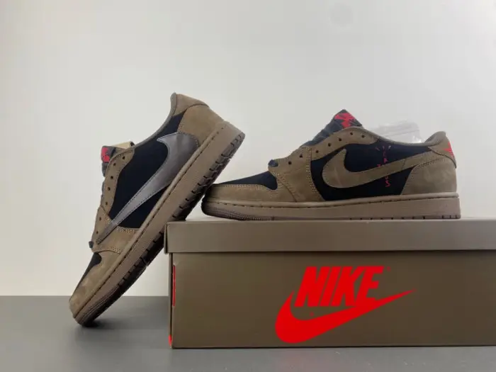 Travis Scott x Air Jordan 1 Low -CQ4277-001 