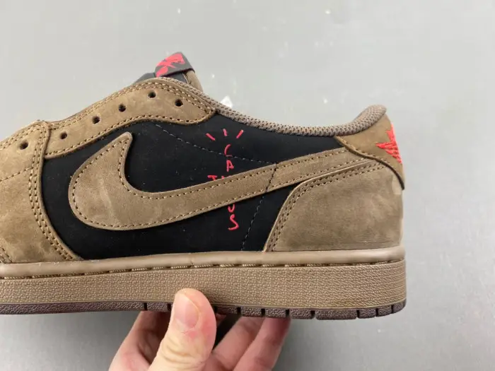 Travis Scott x Air Jordan 1 Low -CQ4277-001 
