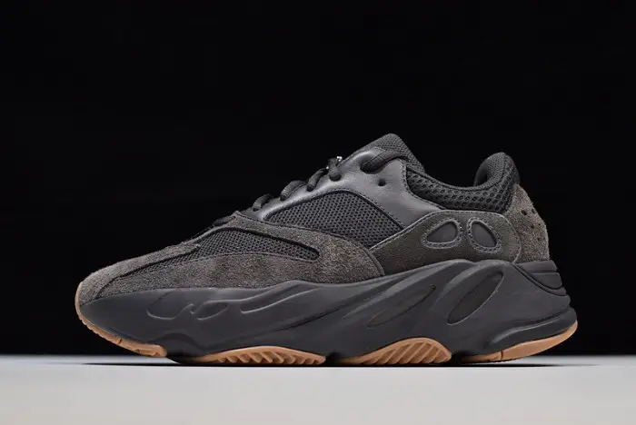 ADIDAS Yeezy Boost 700 Utility Black  DAEAC621