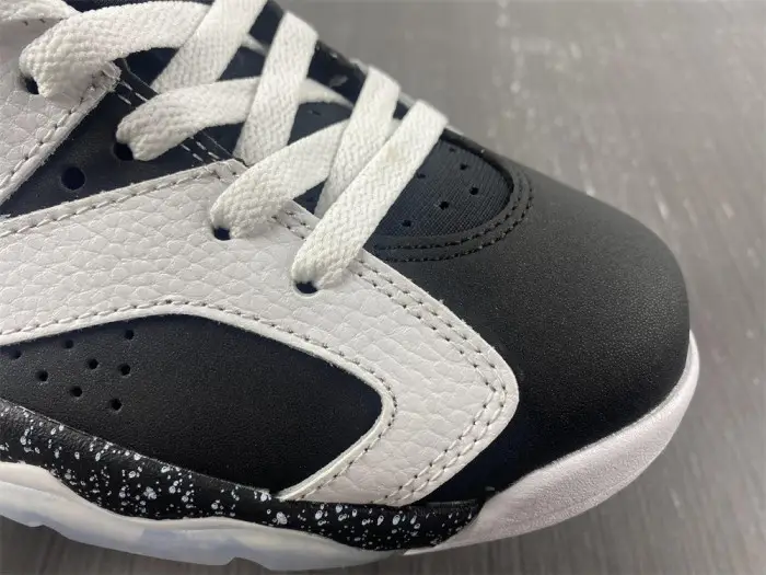 Jordan 6 Retro Oreo-384664-101 