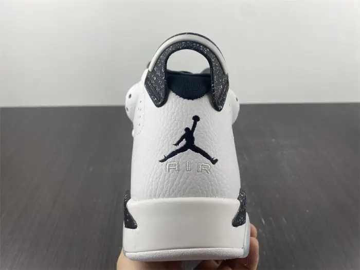 Jordan 6 Retro Oreo-384664-101 