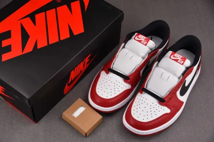 Air Jordan 1 Retro Low OG Chicago-HQ6998-600 