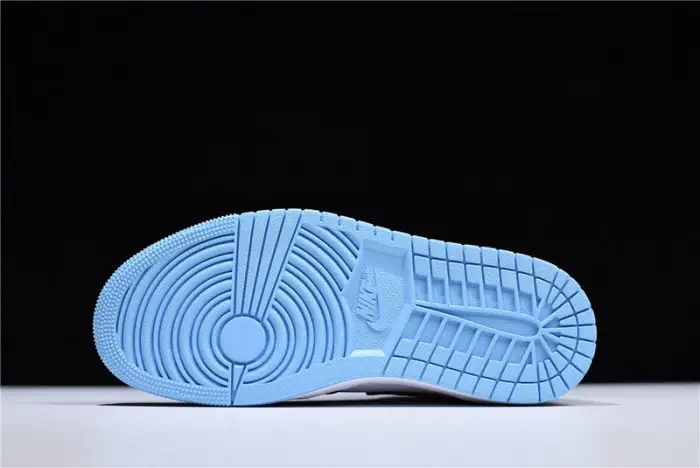 Air Jordan 1 UNC Patent Leather 