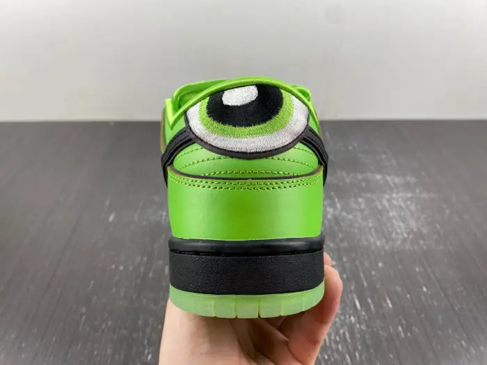 Nike SB Dunk Low The Powerpuff Girls Buttercup-c 