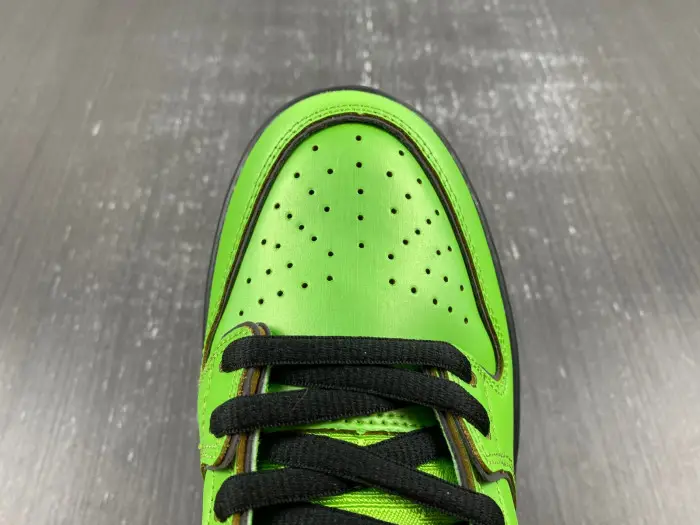Nike SB Dunk Low The Powerpuff Girls Buttercup-c 