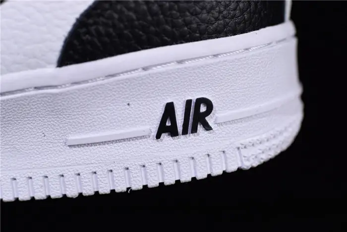 Nike Air Force 1 Mid `07 LV8 