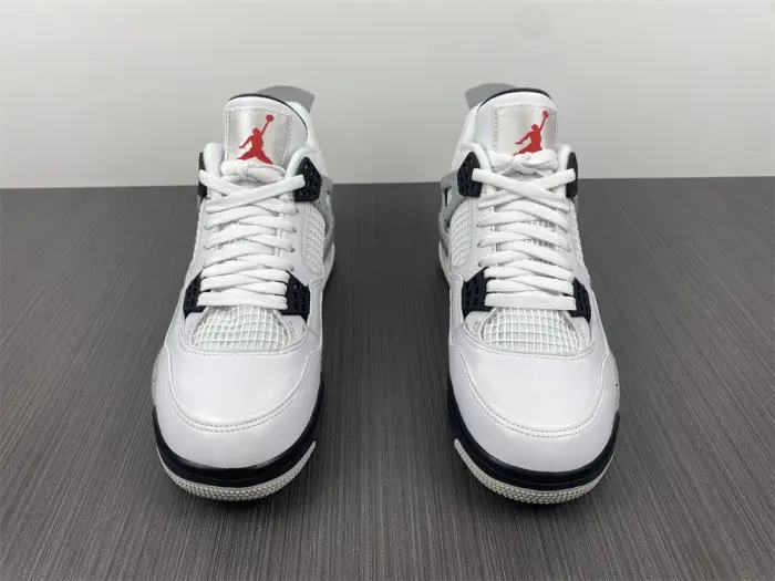 Air Jordan 4 OG “White Cement” 
