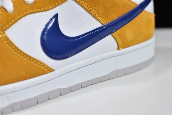 Nike SB Dunk Low Laser Orange 