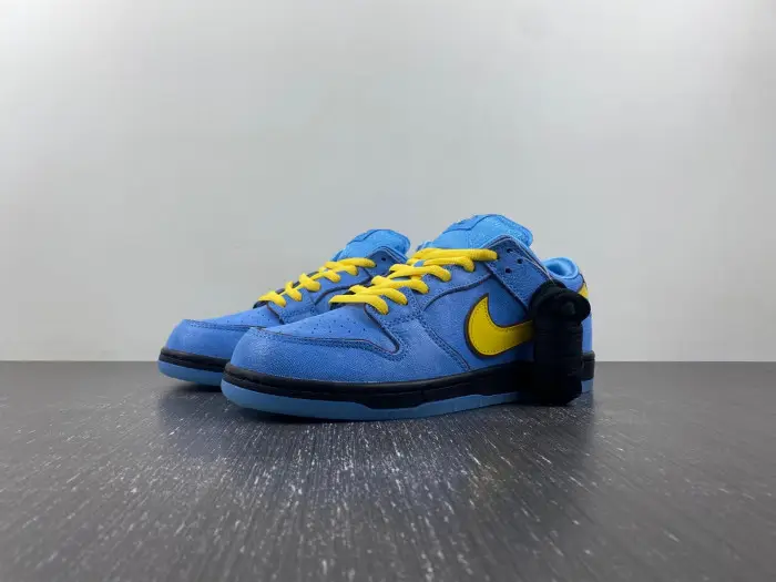 Nike SB Dunk Low The Powerpuff Girls Bubbles-