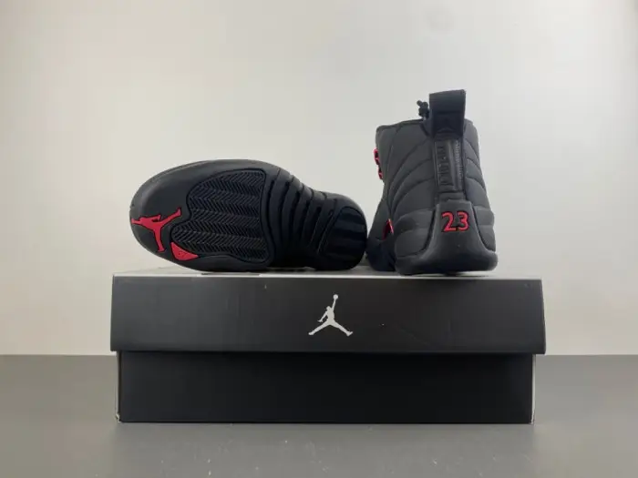 Jordan 12 Retro Bloodline-CT8013-003 