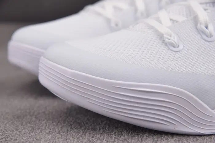 NK Kobe 9 Elite Low EM Protro White Court Purple - 