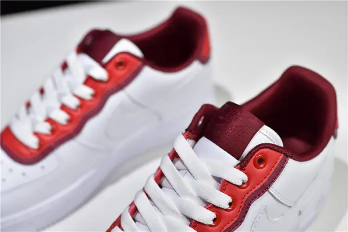 Nike Air Force 1 Low SE RED 